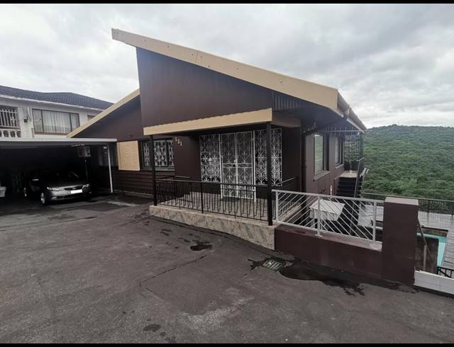 6 BEDROOM HOUSE FOR SALE IN RESERVOIR HILLS